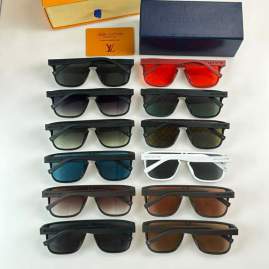 Picture of Louis Vuitton Sunglasses _SKUfw80538507fw